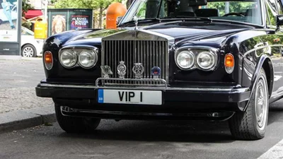 Рамки для номеров авто – как правильно выбрать крепление