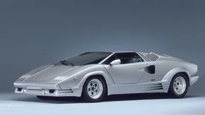 Lamborghini Countach побили в Норвегії - Auto24
