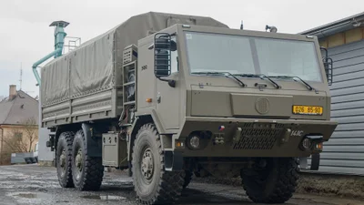 Чехи пополнили свой армейский автопарк новенькими "Татрами"