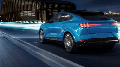 Системи порятунку пішоходів на авто вночі майже не працюють: дослідження