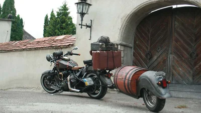 Де мотоциклісти возять багаж: огляд варіантів з фото