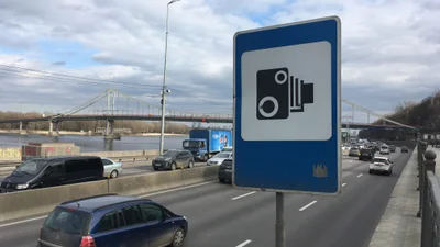 Суд визнав незаконним штраф з камери, перед якою не встановлено відповідний дорожні знак