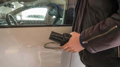 В Росії почали дистанційно відмикати автомобілі для викрадення деталей