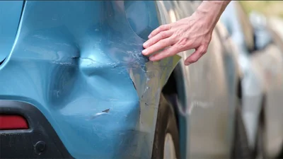Подряпав свою машину – що робити: юридичний ракурс та інженерний