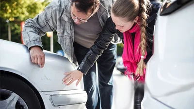 Коли подряпав чужу машину – що робити: перелік дій