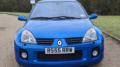 Унікальний Renault Clio V6 продають за $110 000