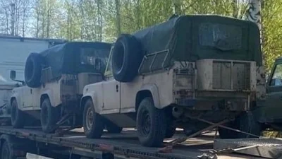 шість військових Land Rover Defender передана з Литви для України - Auto24