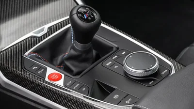 BMW відмовляється від механічних коробок передач для M-серії