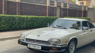Колекційний Jaguar XJS V12 виставили на продаж - Auto24