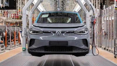 Volkswagen скорочує виробництво електромобілів - Auto24