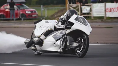 Новый рекорд скорости для мотоцикла на паровой тяге - Auto24