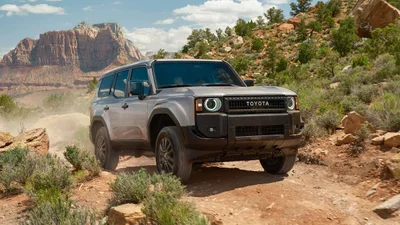 Світова прем'єра Land Cruiser Prado: фото, опис, характеристики - Auto24