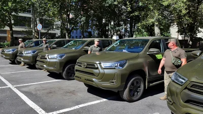 Із 650 машин половина — джипи та кросовери: Дніпро для ЗСУ - Auto24