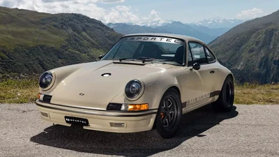 Рестомод Porsche 911 оказался лучше современного собрата- Auto24