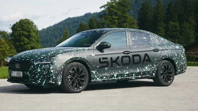 Появились шпионские фото нового Skoda Superb - Auto24
