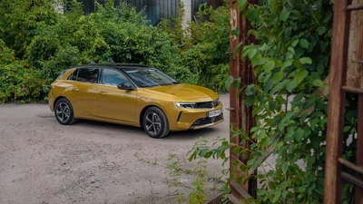 Тест-драйв Opel Astra: современный хэтчбек теперь выглядит так