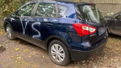 Злоумышленники повредили восемь автомобилей на Оболони - Auto24