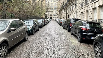 Паркувальний збір для позашляховиків у Парижі - Auto24
