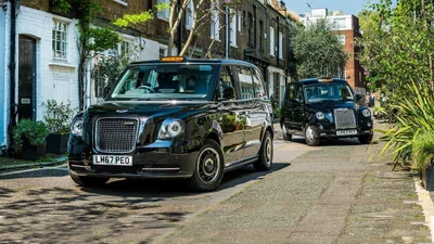 В Лондоні дизельні таксі поступово витісняються електричними