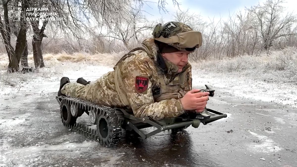 Наземный дрон-эвакуатор раненых: описание, фото, видео, цена - Auto24