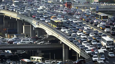 Названо міста світу з найбільшими пробками - Auto24