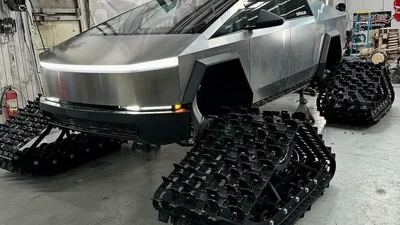 Tesla Cybertruck поставили на гусеничный ход - Auto24