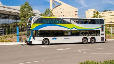 Двухэтажные электробусы беспроводной зарядки Alexander Dennis: описание, фото, география - Auto24