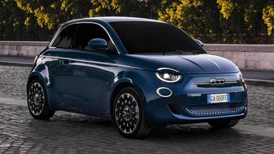 Fiat планує створити гібридну версію "повнстю електричного" 500e - Auto24
