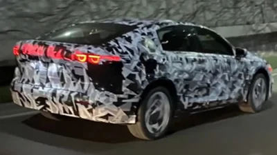 Шпионы заметили прототип нового электромобиля от Mazda - Auto24