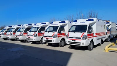 70 корейських карет медичної допомоги KIA Bongo прибули в Україну  - Auto24