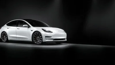 Tesla Model 3 стала самым популярным подержанным автомобилем в Украине