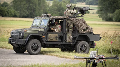 Rheinmetall теперь позволяет заправлять армейский Caracal синтетическим топливом - Auto24