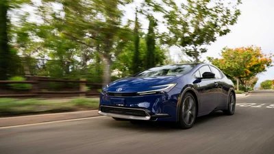 Продажі Toyota Prius майже зупинились - Auto24