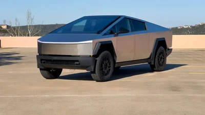 Tesla планує оновити мотори Cybertruck - Auto24