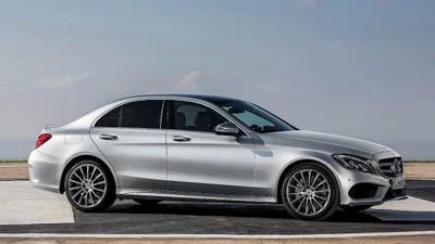 Mercedes-Benz C-класса, похожий на S-класс, уже можно купить по цене "Ланоса"