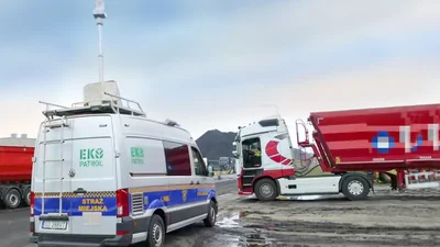 Курні самомоскиди з вугільним пилом у Польщі приборкали - Auto24