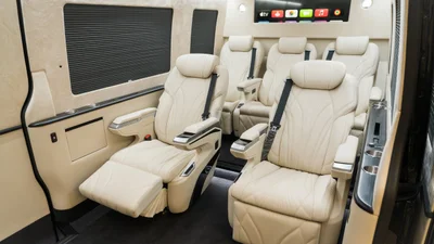 Салон Mercedes Sprinter перевершив простір й комфорт в Rolls-Royce і Maybach - Auto24