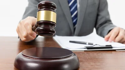 В суде обнаружили ошибку полицейского и отменили штраф - Auto24