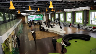 Закрили найбільший сервісний центр МВС - Auto24