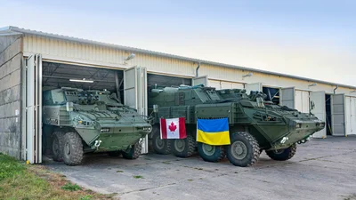 Парк канадських броньованих медичних броньовиків LAV 6.0 знову поповнено - Auto24