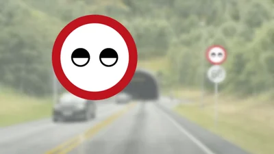 Знак "примружені очі": значення, де використовується - Auto24