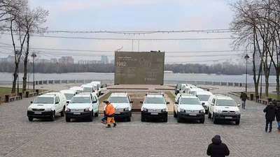 Латвийский караван техники от благотворителей адресно поступил в ВСУ - Auto24