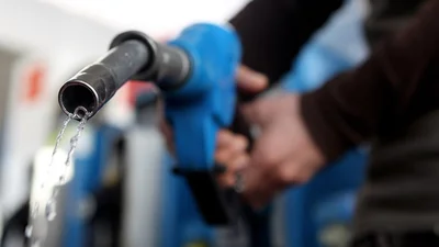 Точність наливу на автозаправці: перевірка експертами - Auto24