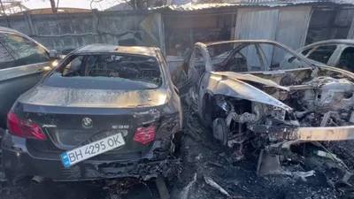 Внаслідок російської атаки Одеси знищено СТО з рідкісними автомобілями - Auto24