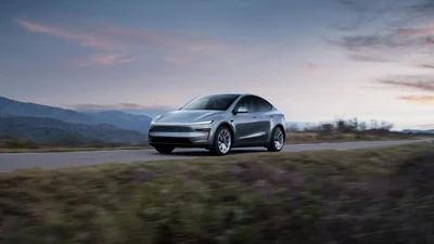 Tesla вывела на рынок США новую версию Model Y Juniper: какая цена - Auto24