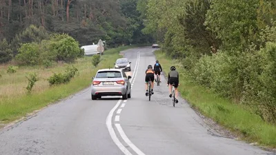 У Польщі обгін велосипедиста може обернутися великим штрафом: як уникнути - Auto24
