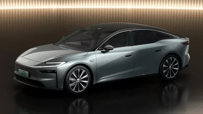 Toyota показала новий флагманський електроседан bZ7, що продаватиметься в Китаї - Auto24