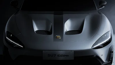 Капот з бутафорською вентиляцією для Xiaomi SU7 Ultra коштує 5800 доларів - Auto24