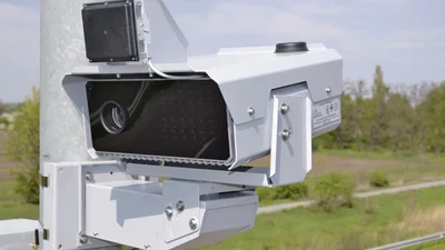 Фіксацію камерами проїзду на червоне світло світлофора вже тестують - Auto24