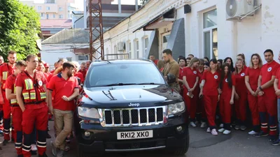 Медики купили колезі-фронтовику Jeep Grand Cherokee - Auto24